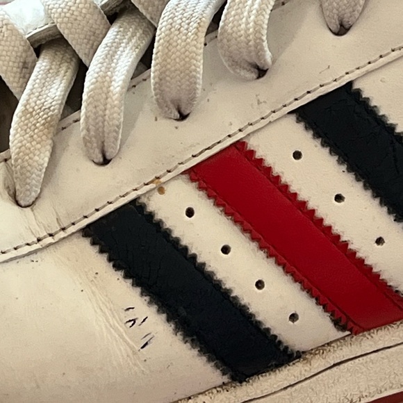 Adidas Campus white with red and blue stripes and red sole - Picture 10 of 10